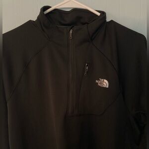 Men’s North Face rapid dry long sleeve size medium